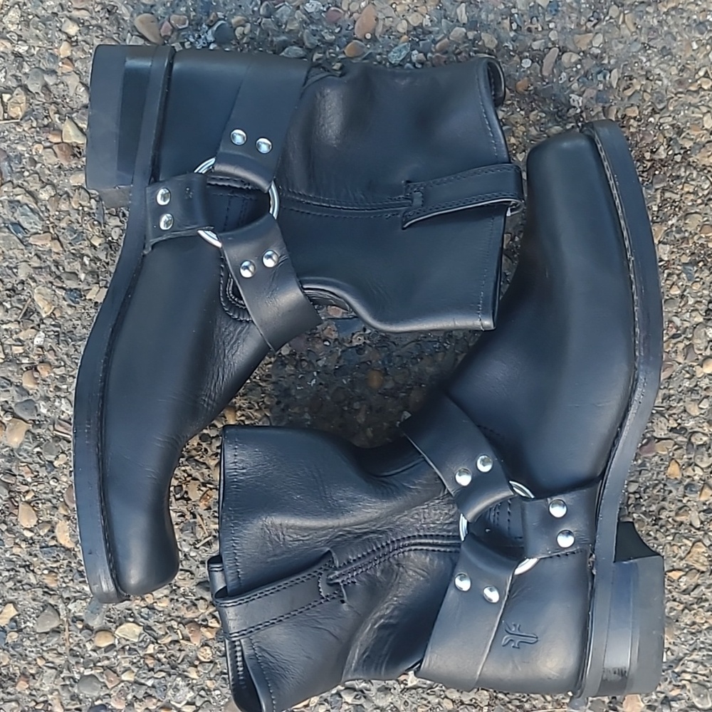 NWOT FRYE Black Leather Harness Boots - Picture 5 of 9